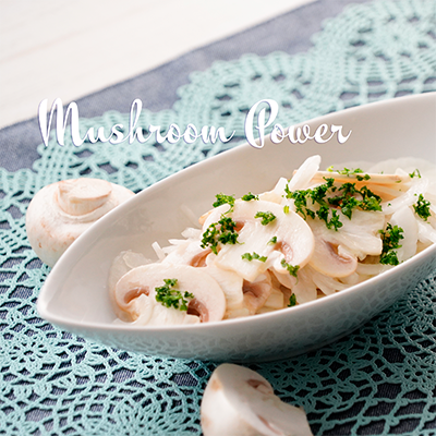 生でおいしく♪マッシュルームと新タマネギのカンタンマリネ